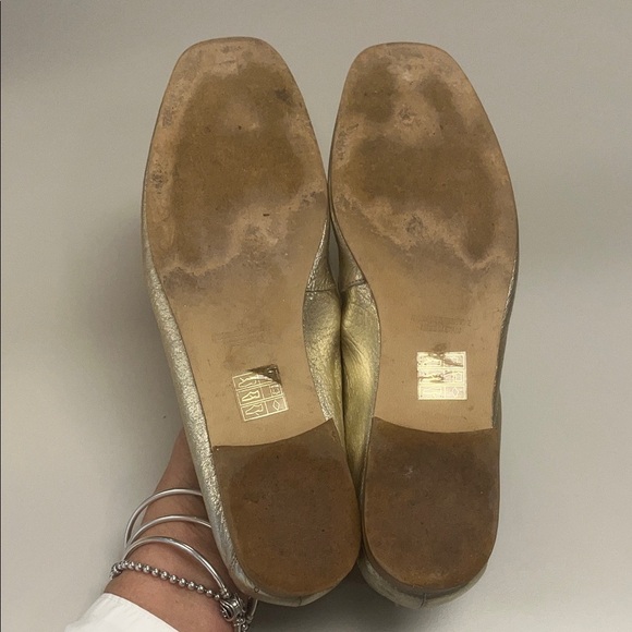 Free People Metallic Gold Leather Loafers size 37 or 7 - Picture 3 of 13